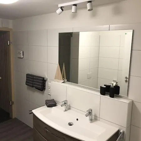 With 3 Bedrooms Holiday home