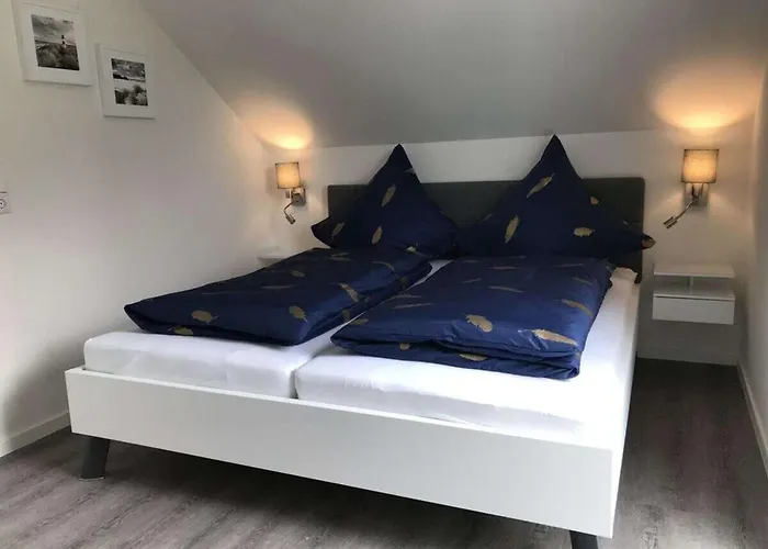 With 3 Bedrooms * Schillig